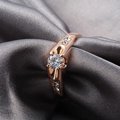Zásnubní pozlacený prsten Pellegrino s 3ct čirým zirkonem