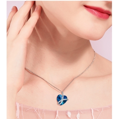 Exkluzivní náhrdelník Swarovski Elements Romantic Love - srdíčko