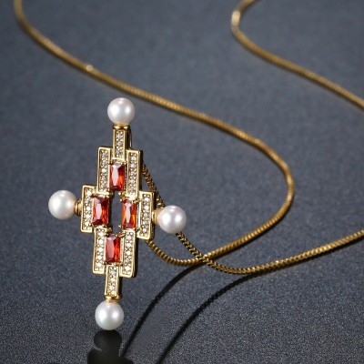 Exkluzivní bohatě zdobený náhrdelník Swarovski Elements Constantin