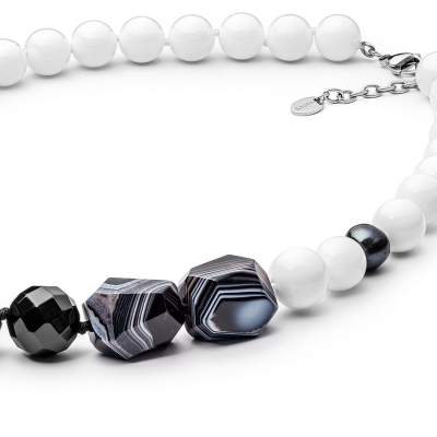 Korálkový náhrdelník Alaina - sladkovodní perla, Achát, Onyx, Perleť