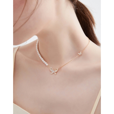 Elegantní perlový náhrdelník se zirkony Laura - motýl