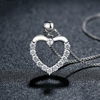 Stříbrný náhrdelník se zirkony Ernesta - stříbro 925/1000 | alexbijoux.cz e-shop se stříbrnými šperky, stříbrný náhrdelník