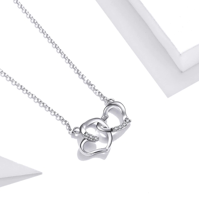 Stříbrný náhrdelník se zirkony Proplétané srdce - stříbro 925/1000