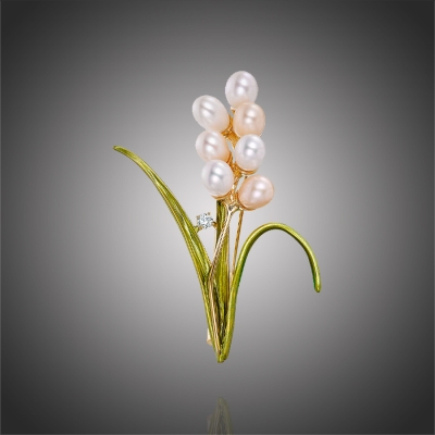 Brož se sladkovodními perlami Thalia - květina
