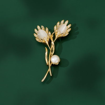 Brož s perlou a zirkony Carlota - květina