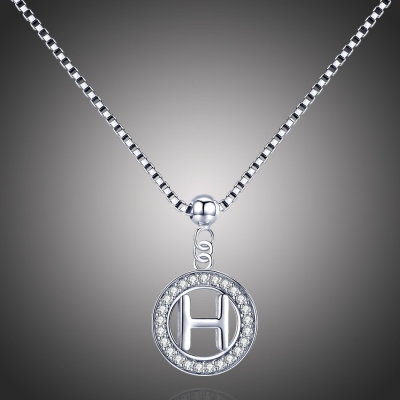 Stříbrný řetízek s přívěskem ve tvaru písmena H - stříbro 925/1000