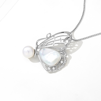Brož s perlou a zirkony Florencia - motýl