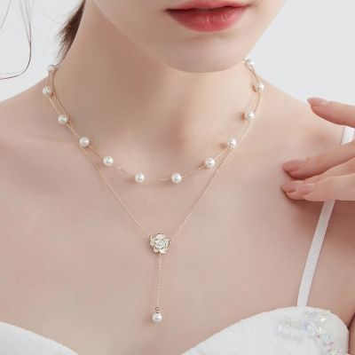 Dvojitý náhrdelník s říčními perlamy Kamélie - květina