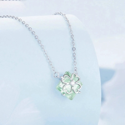 Stříbrný náhrdelník Čtyřlístek pro štěstí - stříbro 925/1000, zelený krystal