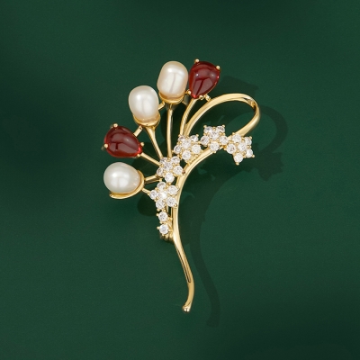 Luxusní brož s perlou a zirkony Alescia - sladkovodní perla