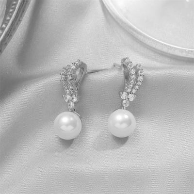 Náušnice s perlou a zirkony Nina