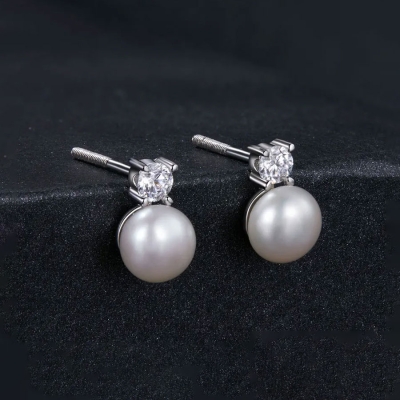 Stříbrné náušnice s perlou a 0,1 ct MOISSANITE, stříbro 925/1000 + CERTIFIKÁT