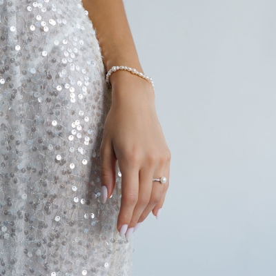 Stříbrný prsten s bílou perlou a zirkony Elodie | Gaura Pearls